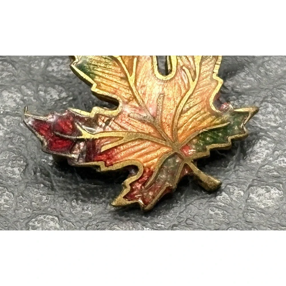 Vintage Maple Leaf Enamel Small Lapel Pin Multicolor Gold Tone C Clasp Canada